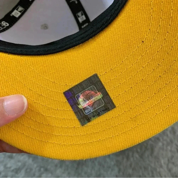 New Era Hardwood Classics Lakers Hat - Picture 8 of 11